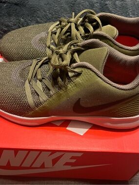 Nike Olive/Black Men's Training Sneakers